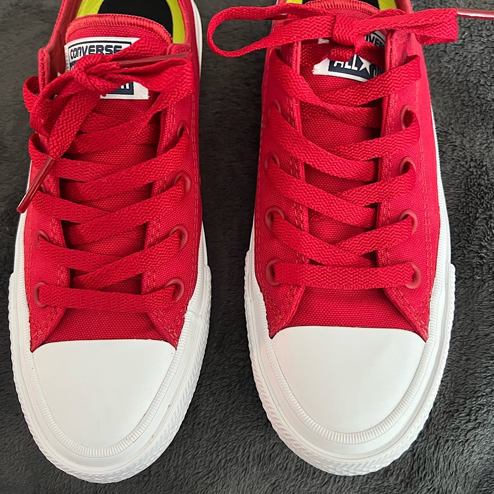 Womens Red Converse Chuck Taylor Size 6